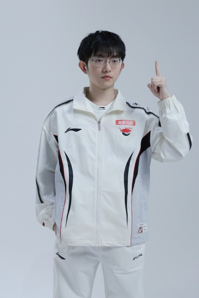 AL发布选手日常返图：定妆照拍摄花絮太suai了呀